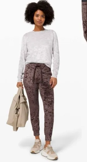 lululemon Ready To Crush Velvet Jogger French Press Brown thumbnail 1