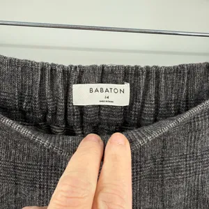 Aritzia Babaton Conan Wool and Cashmere Gray Plaid‎ Pant Size 14 thumbnail 3