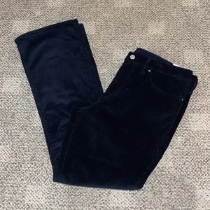Levi’s Women’s 315 Shaping Bootcut Corduroy Jeans thumbnail 2