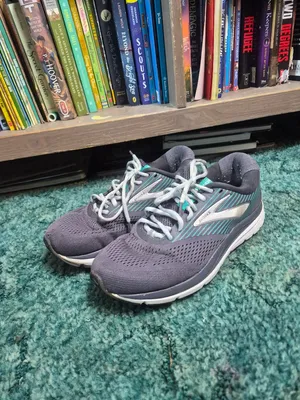 Brooks Addiction 14 Running Shoes 8.5D thumbnail 2