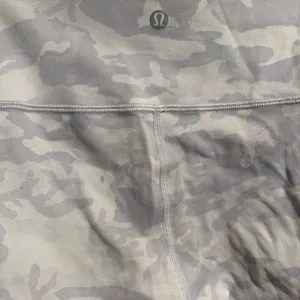 Lululemon Wunder Under High-Rise Tight 25" Luxtreme Camo Jacquard Alpine White thumbnail 3