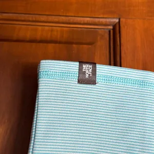 North Face Women's Light Blue V-Neck Top Size Large thumbnail 2
