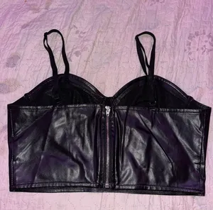 SheIn black Leather Crop Top thumbnail 2