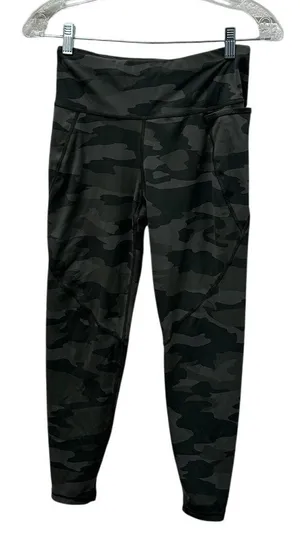 Sweaty Betty Power 7/8 Length leggings in a green camo print size S thumbnail 1