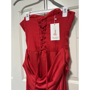 Red Strapless Corset Back Evening Dress Size 8 thumbnail 9