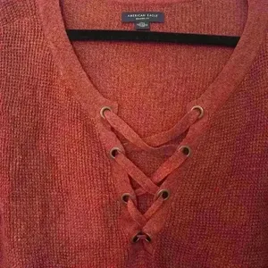 American Eagle Jegging Fit Brick Red Long Sleeve Lace Up V Neck Sweater Size L thumbnail 3