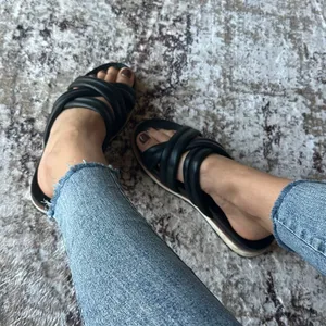 Women's Black Strappy Sandals Size 9 thumbnail 2
