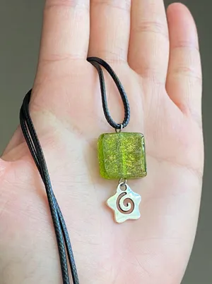 Handmade hippie funky fairy boho style green square glass bead & Swirl heart charm unisex necklace🟩🌳🍃🌀 thumbnail 3