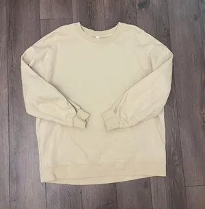 Lululemon Perfectly Oversized Crew Neck thumbnail 1