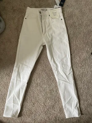 NWT White Abercrombie Jeans thumbnail 1