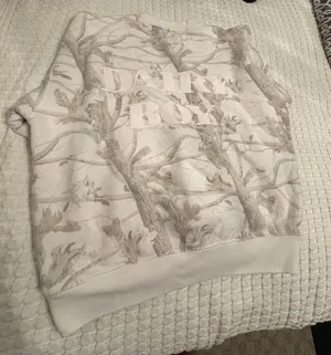 crew neck thumbnail 2