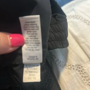 Athleta Black Joggers Pants XL elasticized waist and ankles pattern nwot thumbnail 10