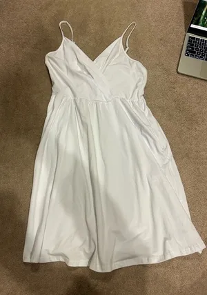 White Spaghetti Strap V thumbnail 1