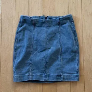 modern femme grey denim bodycon skirt thumbnail 1
