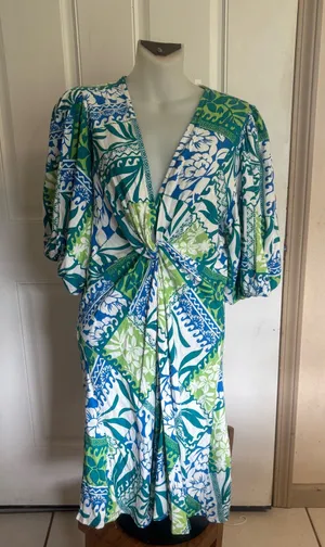 NWOT Size large White Closet Elements "San Lucas" short sleeve Dress. Retail 89.00. thumbnail 1