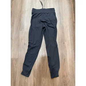 Lululemon Align Jogger Pants‎ Black Women Size 4 High Rise Full Length thumbnail 2