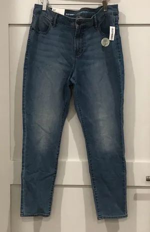 Super Skinny Jeans thumbnail 2