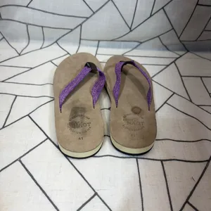 Naot Thong Sandals Size 41 Purple Woven Strap Suede Footbed Flip Flops‎ thumbnail 3