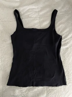 Black Nike Tank thumbnail 1