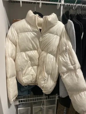 Cream Puffer Jacket Size L thumbnail 2