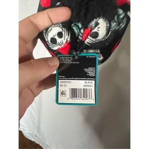 Disney Tim Burtons The Nightmare Before Christmas Fuzzy Babba Slipper Socks NEW thumbnail 3