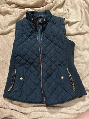 Love tree vest thumbnail 1