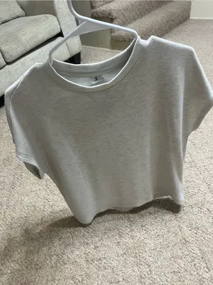 Danskin‎ Heathered Light Gray Crewneck Cropped Tee thumbnail 4