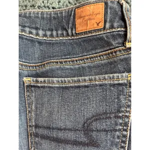 American Eagle Straight Stretch Jeans Womens 6 Dark Wash Denim Low Rise Pants thumbnail 4
