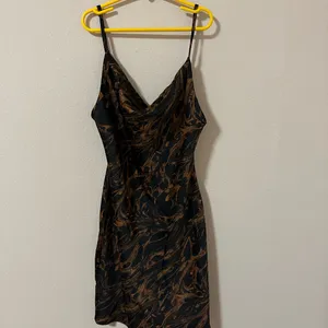 Urban Outfitters Black and Brown Swirl Design Fashionable Dress thumbnail 2