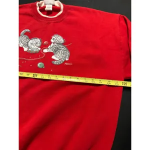 Morning Sun Vintage Christmas Kittens Sweatshirt Red Graphic Pullover‎ Large thumbnail 3