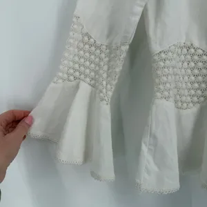 Tizzie Crochet Lace Blouse Women‎ Small White Bell Sleeve Boho Cottagecore Top thumbnail 5