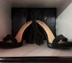 windsor black high heels thumbnail 1