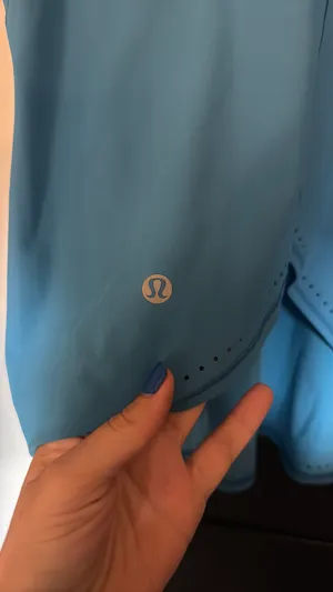 Lululemon top thumbnail 3