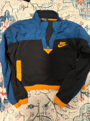 Nike Quarter-Zip Pullover thumbnail 1