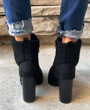 Top Moda Black Sherpa Lug Sole Ankle Bootie thumbnail 3