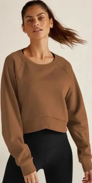 Beyond Yoga Uplift Cropped Raglan Sweatshirt Toffee Notched Hem Small thumbnail 1