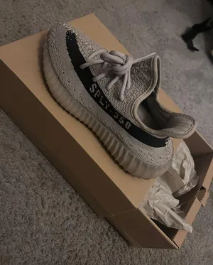 Yeezy Slate Size 6 thumbnail 4