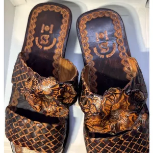 Real Leather Flower Embellished Sandals Handmade From Jamaica Size 8 thumbnail 2