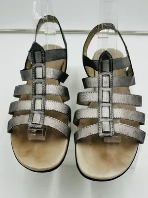 Munro American Darian Silver Elastic Strappy Slingback Sandals Shimmer Sz 9M thumbnail 1