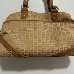 Handbag thumbnail 2