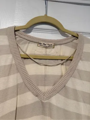 NWOT Free People We The Free Size XS Tan Cream Striped Thermal Knit V Neck Top thumbnail 2