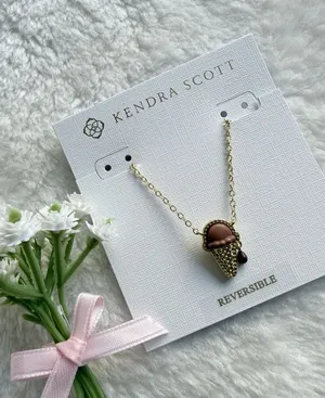 Kendra Scott Ice Cream Gold Short Pendant Necklace thumbnail 1