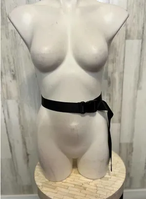 Woman’s black belt Black thumbnail 1