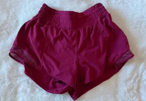 Lululemon Hotty Hot Shorts 2.5" thumbnail 1