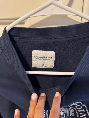 Abercrombie Cropped Sweater thumbnail 3