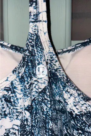 Lululemon Tank Power Y Navy Blue Pattern  thumbnail 3
