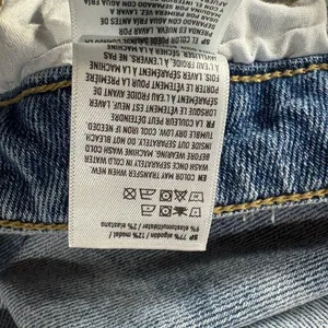 American Eagle SZ 10 SHORT Mom Jeans Distressed Hi-Rise Zip-Fly Light Wash Blue thumbnail 12