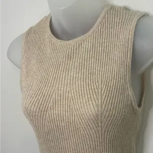 Women’s Beige Sleeveless Ribbed Knit Top Size Medium thumbnail 3