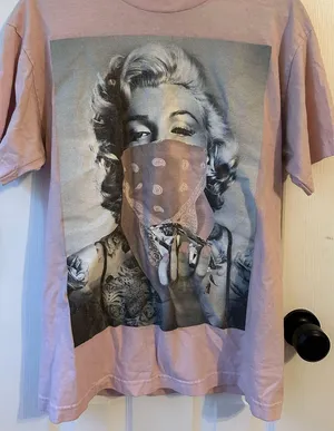 Marilyn Monroe T-Shirt thumbnail 1