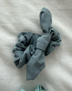 Lululemon Scrunchie thumbnail 1